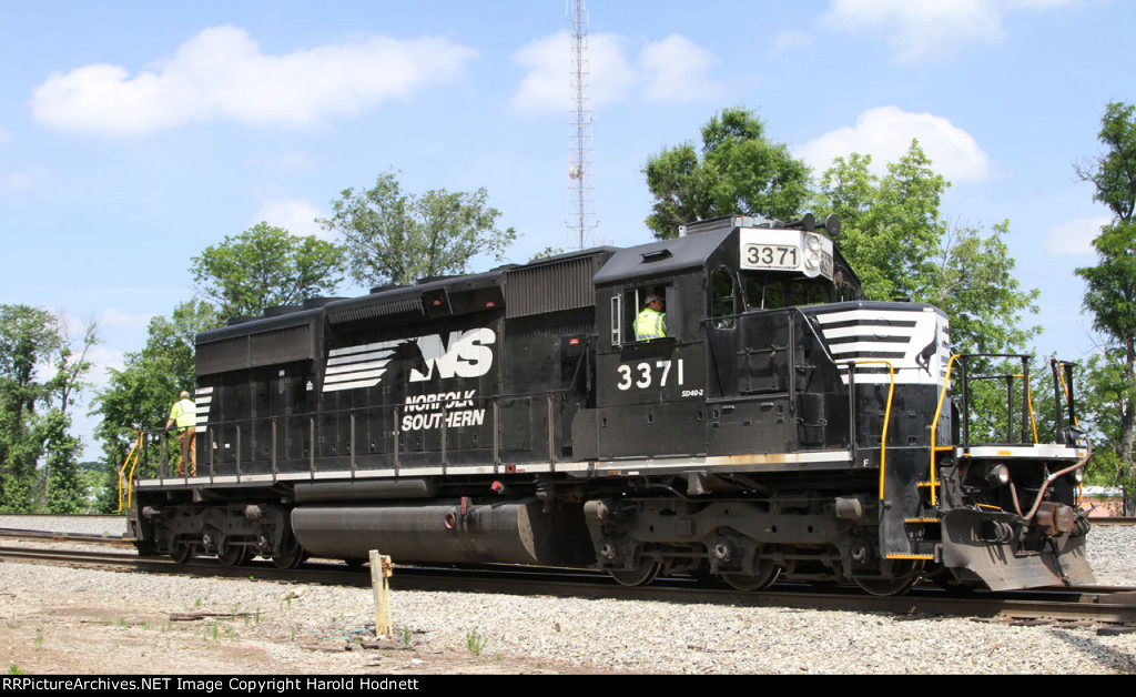 NS 3371 is power for train 95Q